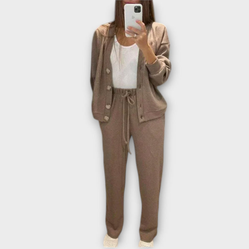 Chantal – Cardigan & Broek Set