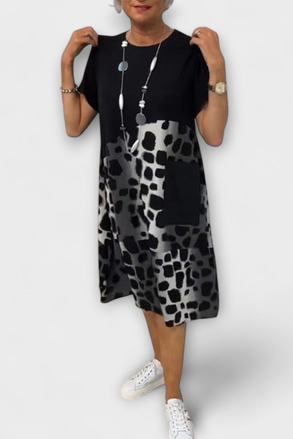 Allison - Chic Luipaardprint Midi Jurk met Korte Mouwen
