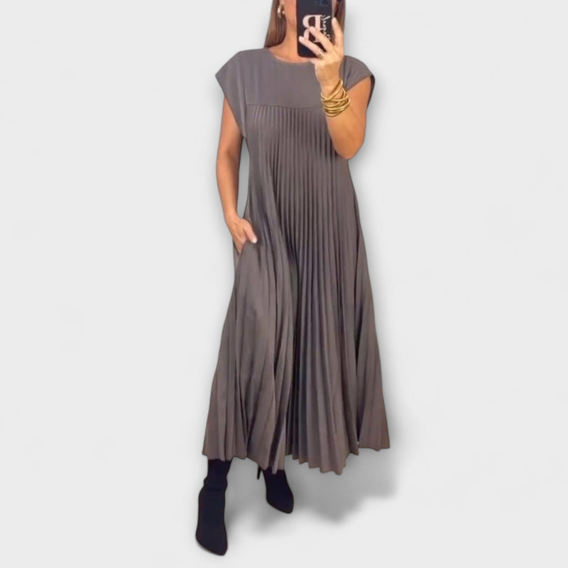Sorrel - Chic Plissé Maxi-jurk met Elegante Invoegen