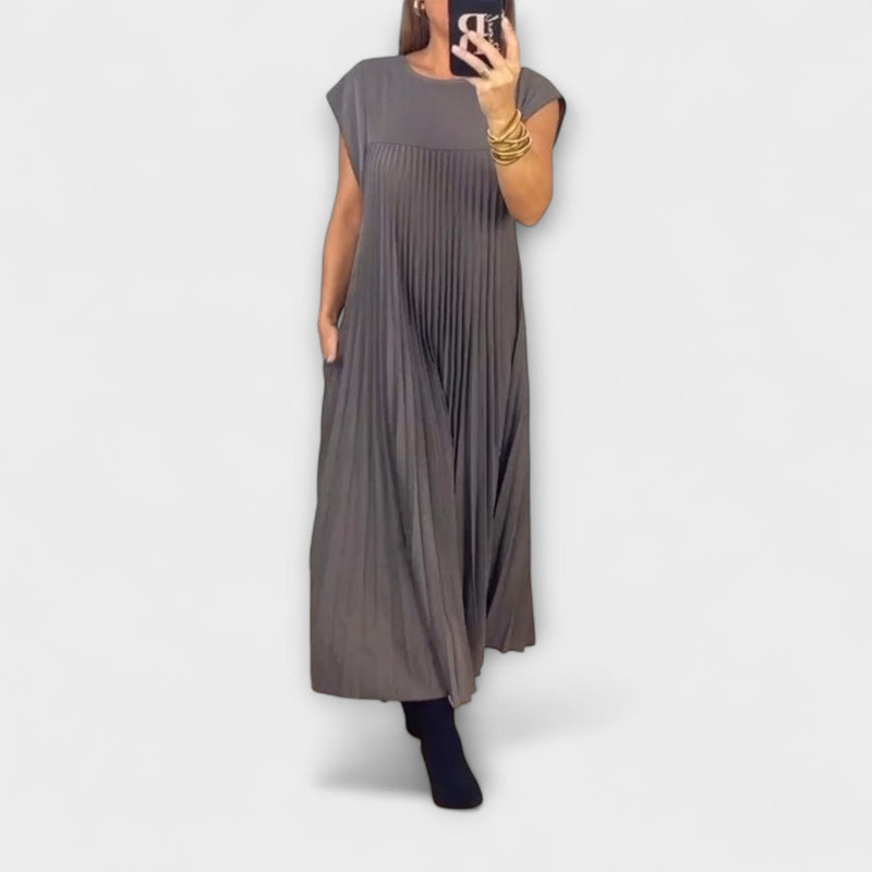 Sorrel - Chic Plissé Maxi-jurk met Elegante Invoegen