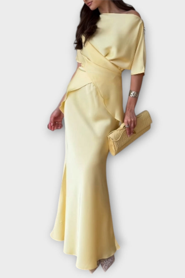Finja - Off-Shoulder Top met Knoop Voorkant en Rok Ensemble