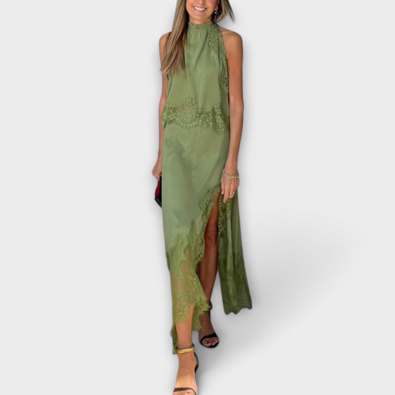 Kaia - Satijnen Blouse met Kantafwerking en Plissé Halslijn Set