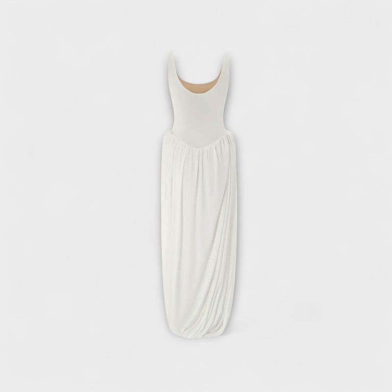 Draped Maxi Jurk met Sculpturale Rok en Zijsplit