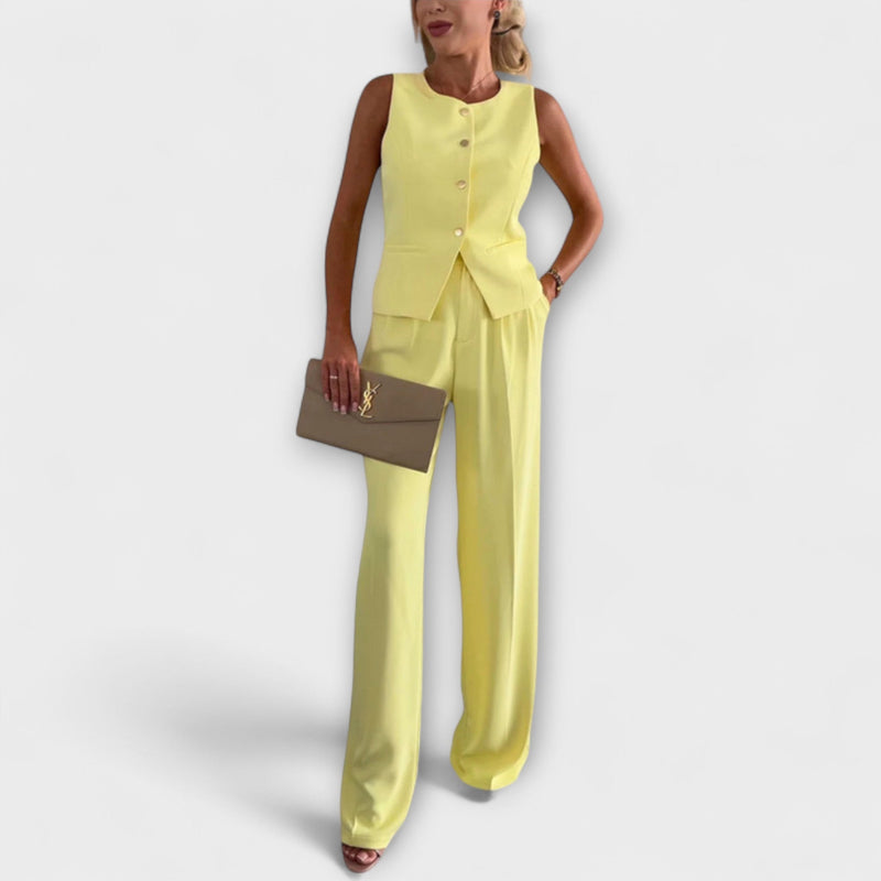 Wilhelmina - Chic Mouwloze Top en Broek Ensemble