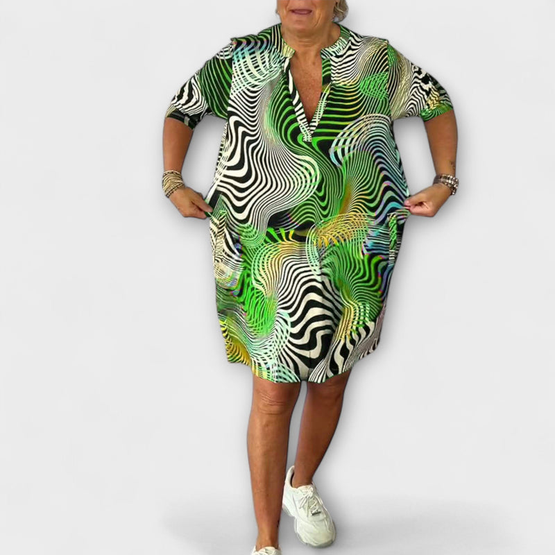 Liora - Kleurrijke Jurk met V-Hals en Elegante Drapering