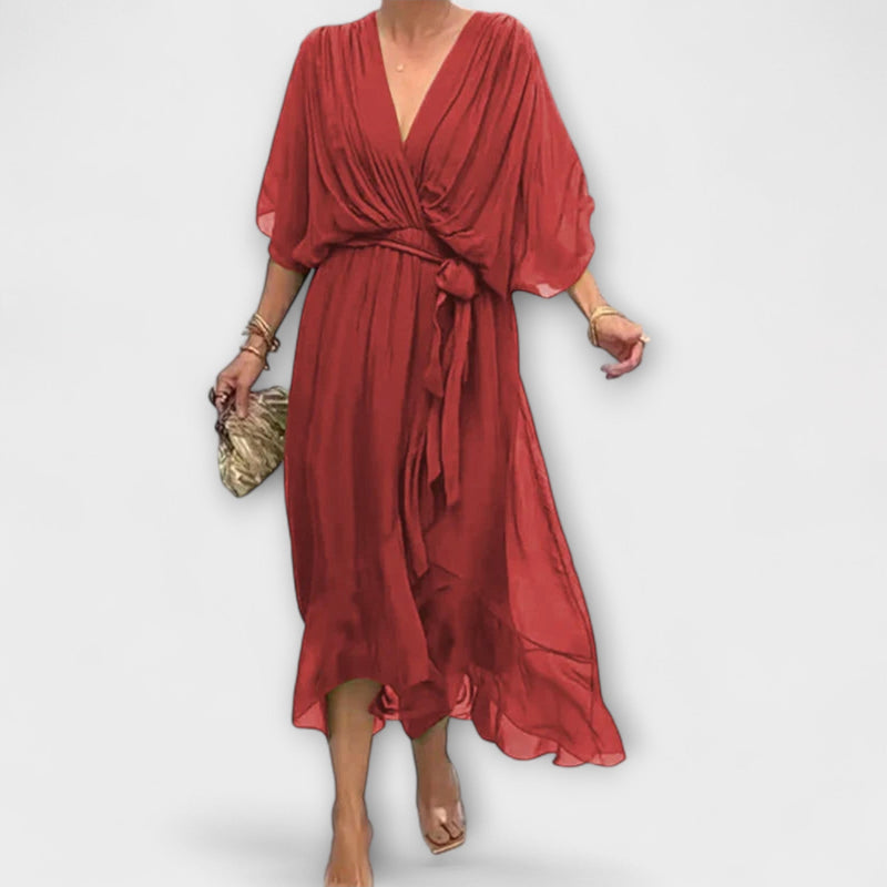 Amoura - Chiffon Jurk met V-hals