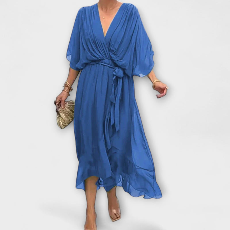 Amoura - Chiffon Jurk met V-hals