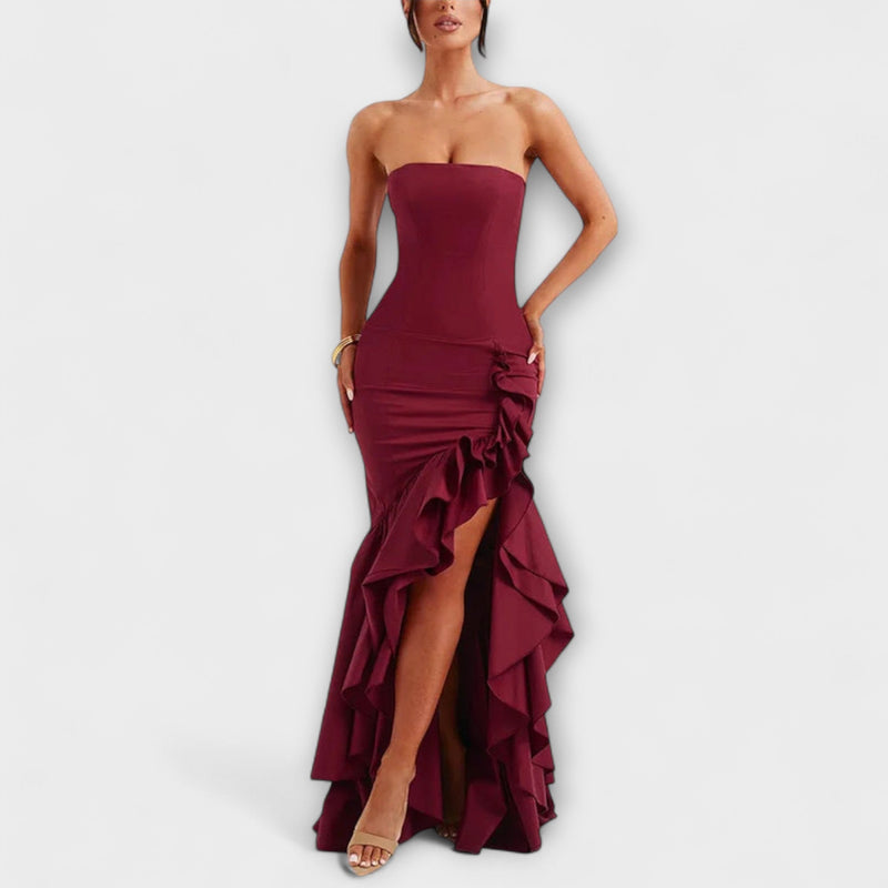 Zuri - Off-Shoulder Slim Fit Maxi Jurk met Asymmetrische Zoom