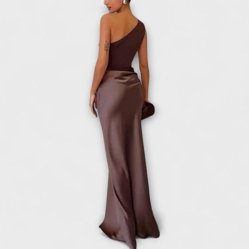 Elegante Eén-Schouder Plissé Maxi Jurk