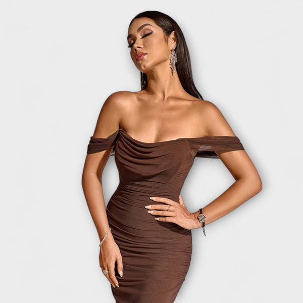 Ione - Off-Shoulder Rimpel Bodycon Jurk