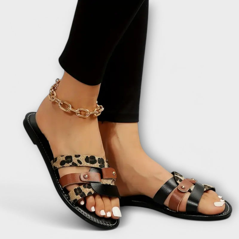 Leopard sandalen met kruisbanden