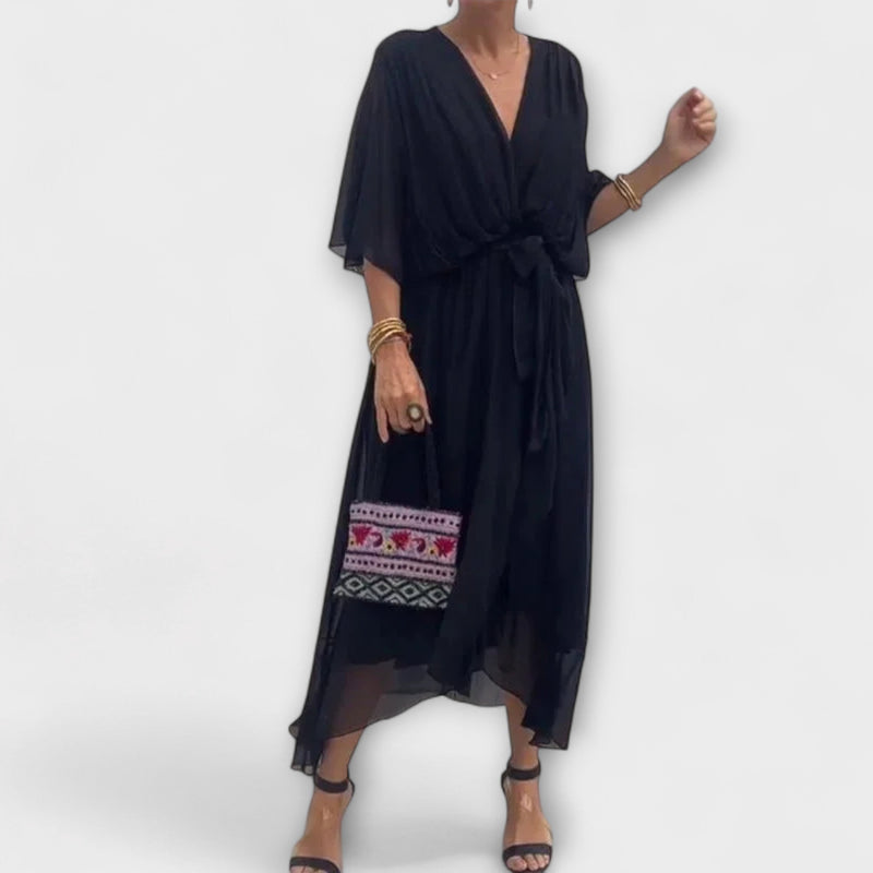 Amoura - Chiffon Jurk met V-hals