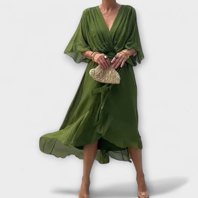 Amoura - Chiffon Jurk met V-hals