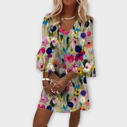 Tabitha - V-hals Mini Jurk met Romantische Bloemenprint