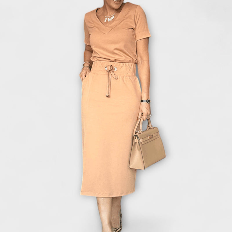 Danielle - Elegante V-hals Top met Rok