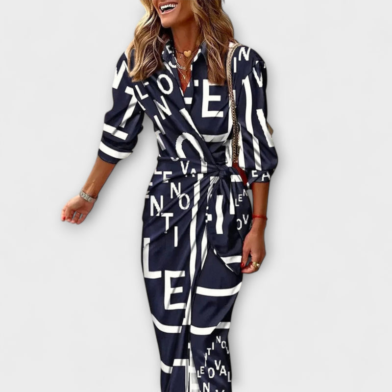 Zella - Gestreepte Midi-Jurk met Modieuze V-Hals